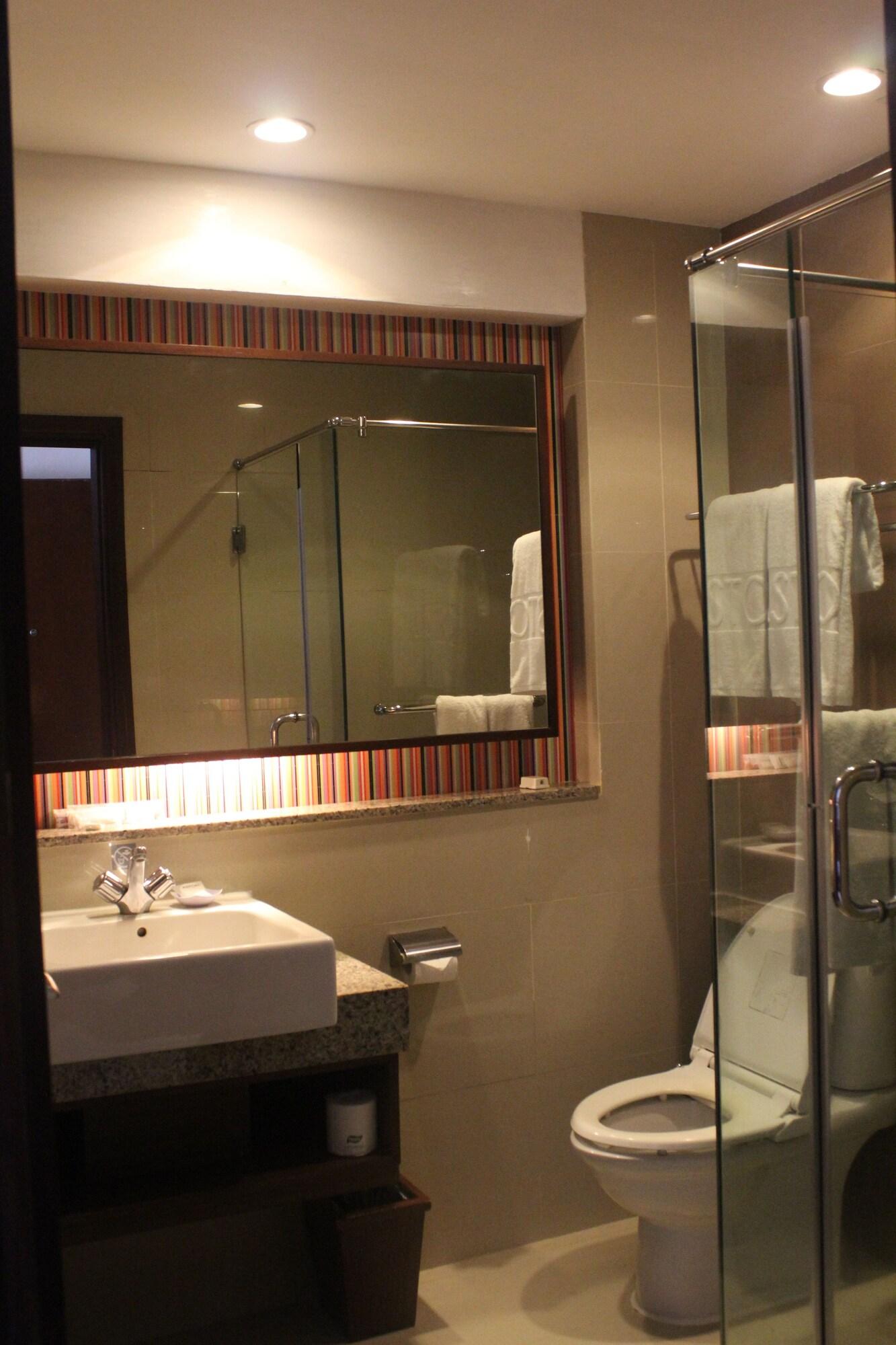 Aston Manado Hotel Екстер'єр фото