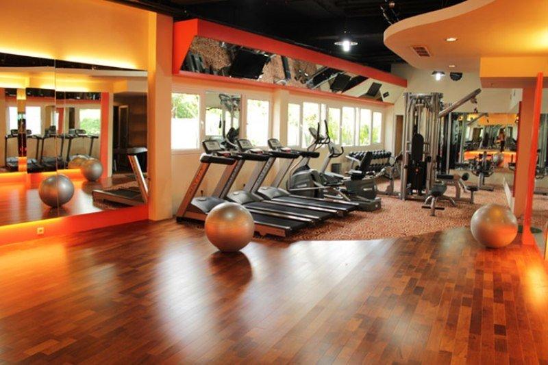 Aston Manado Hotel Екстер'єр фото